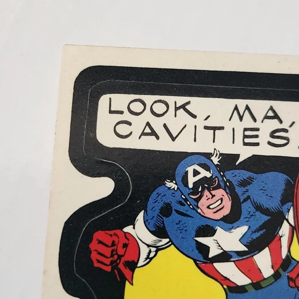 ✨RARE Vintage 1975 Topps Marvel Captain America Sticker Tan Back 